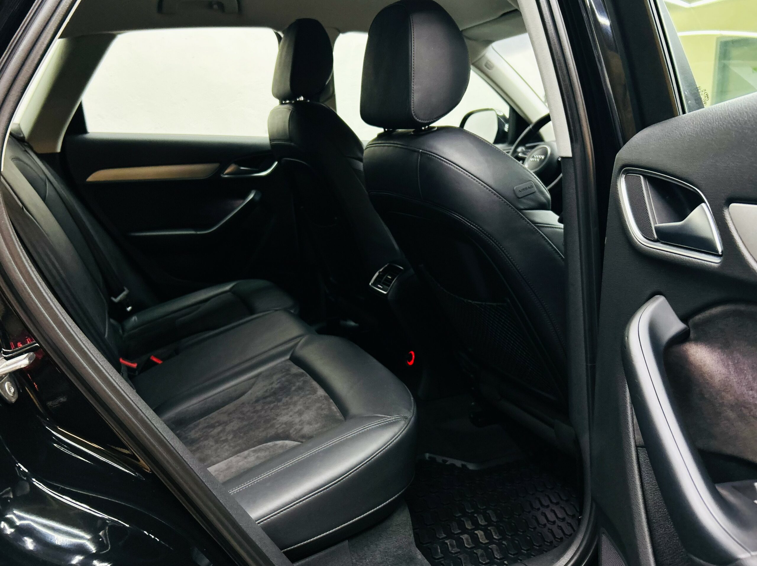 AUDI Q3 – Image 6