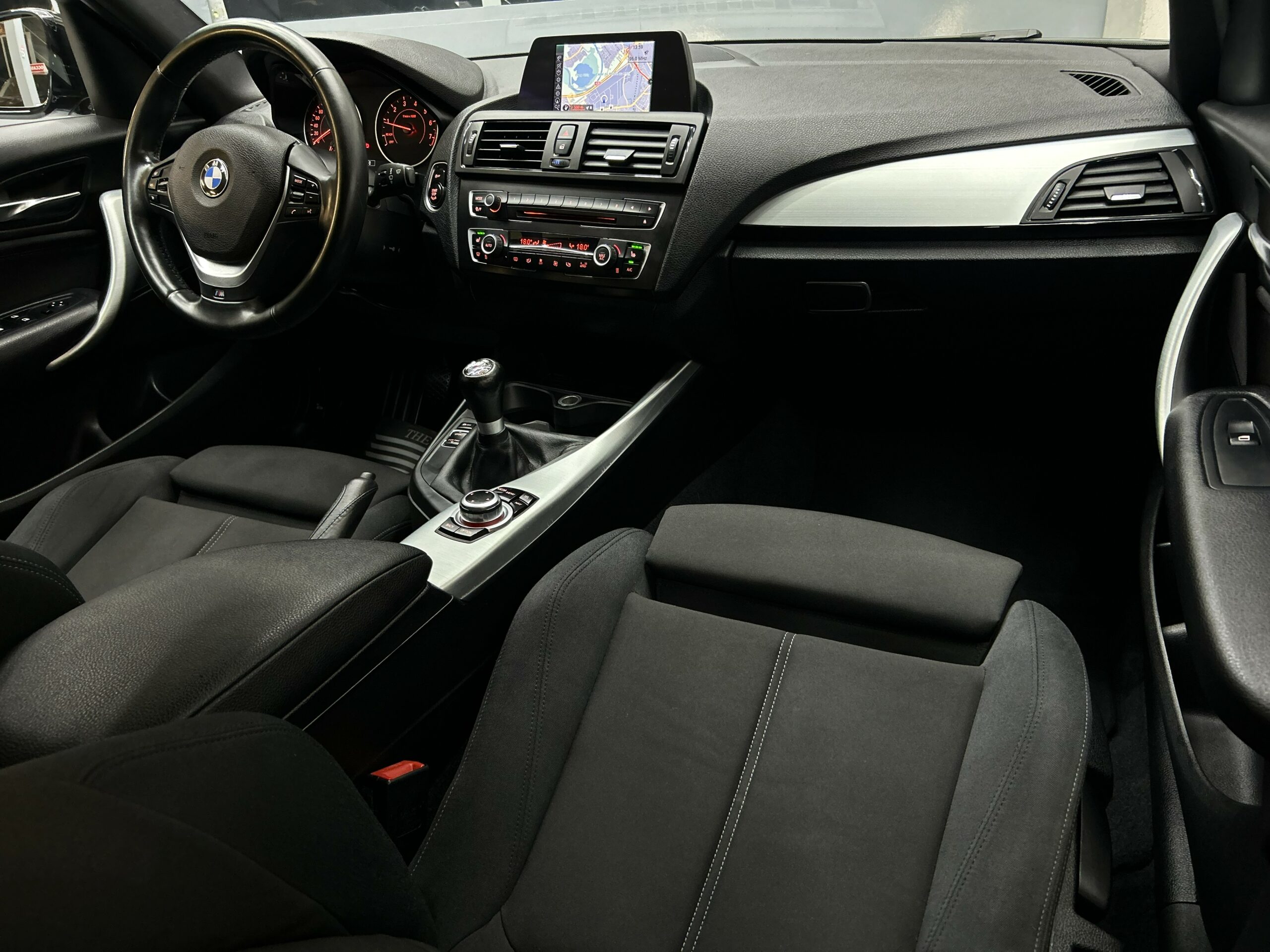 BMW SERIE 1 – Image 3