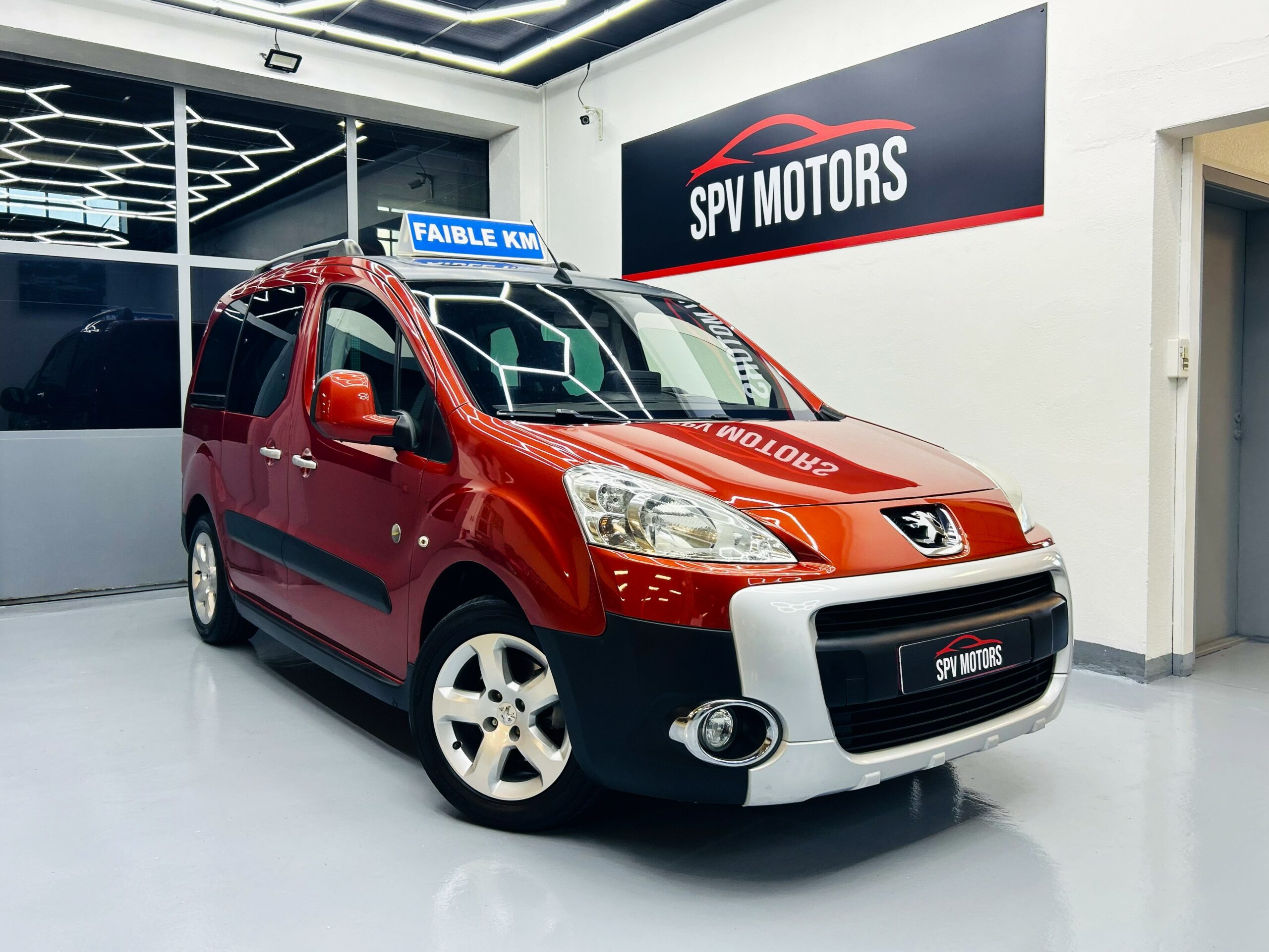 PEUGEOT PARTNER