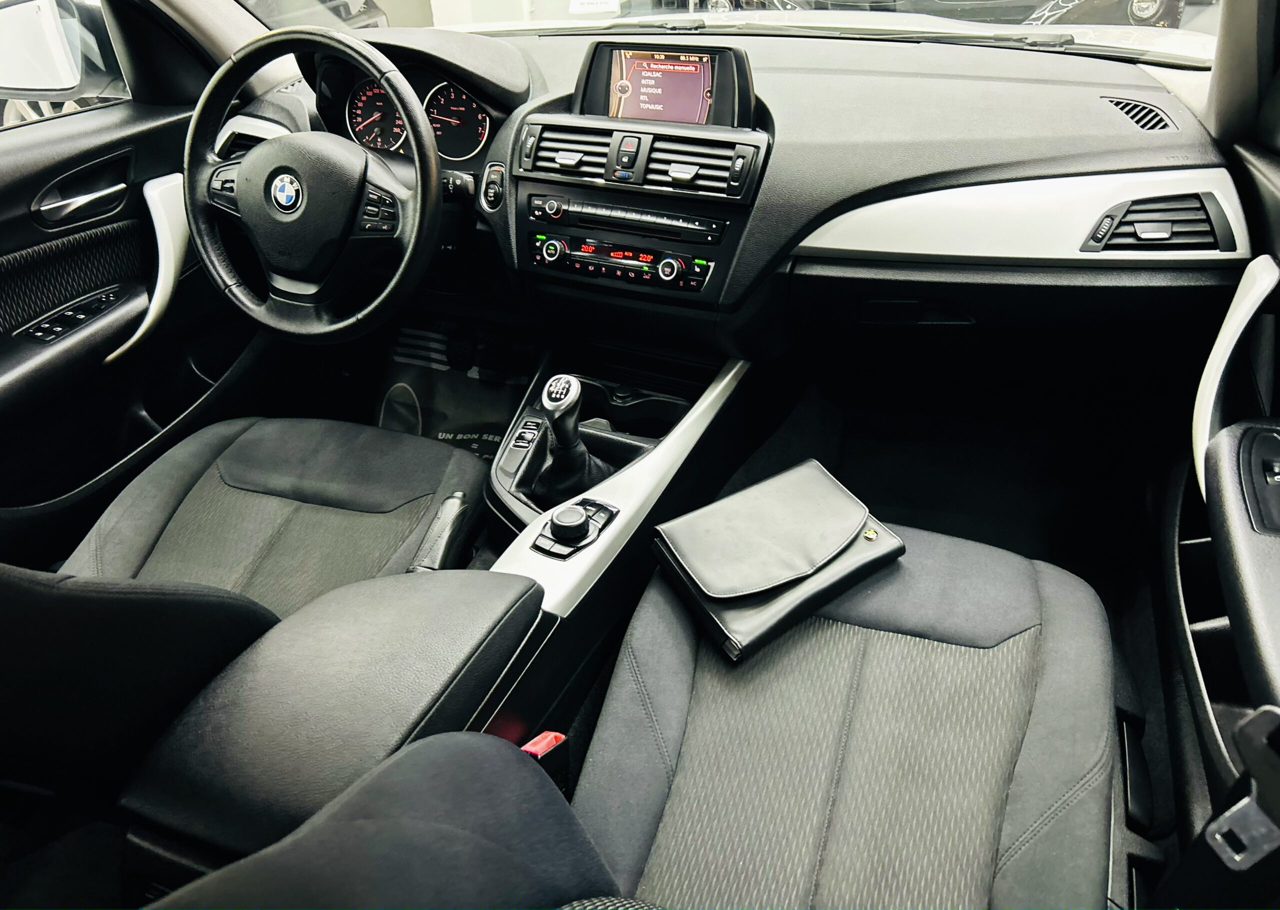 BMW SERIE 1 – Image 3