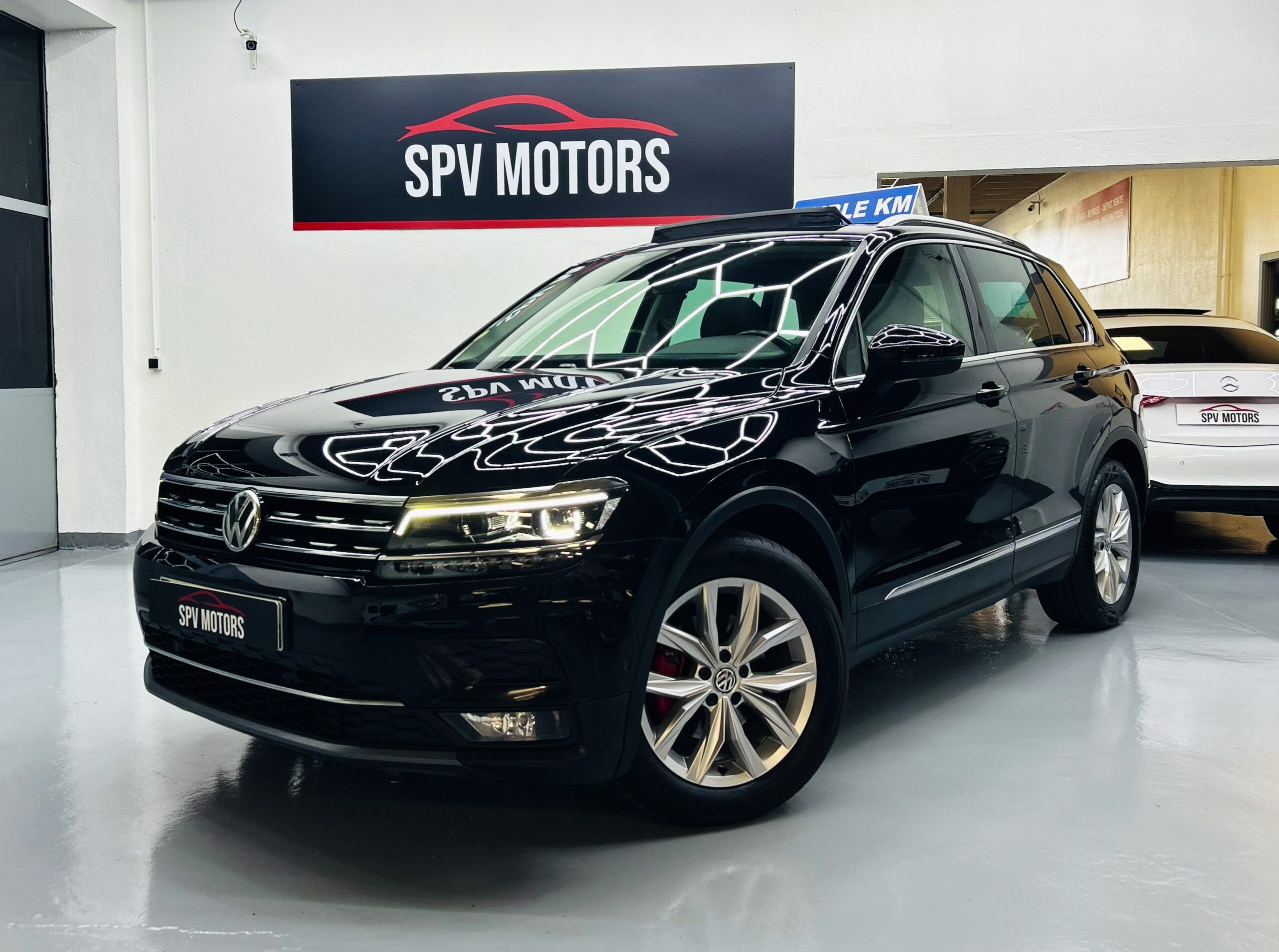VOLKSWAGEN TIGUAN – Image 4
