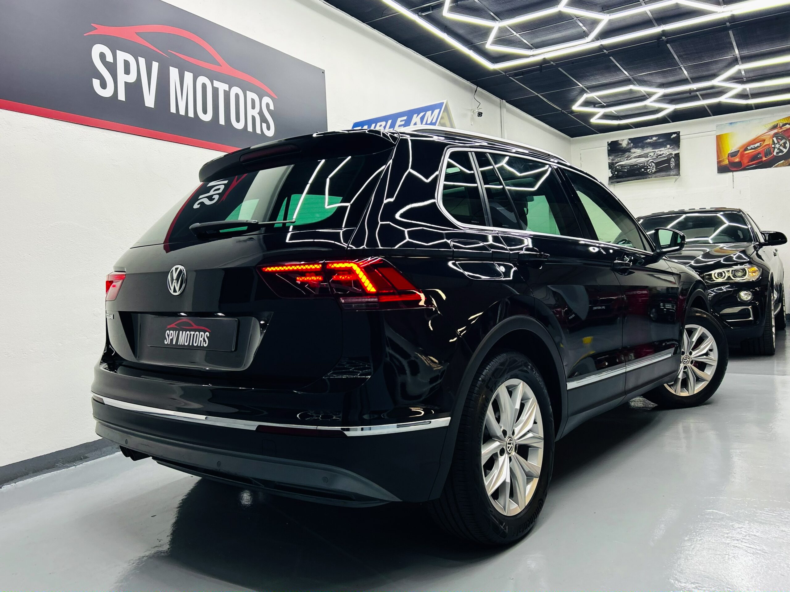 VOLKSWAGEN TIGUAN – Image 5