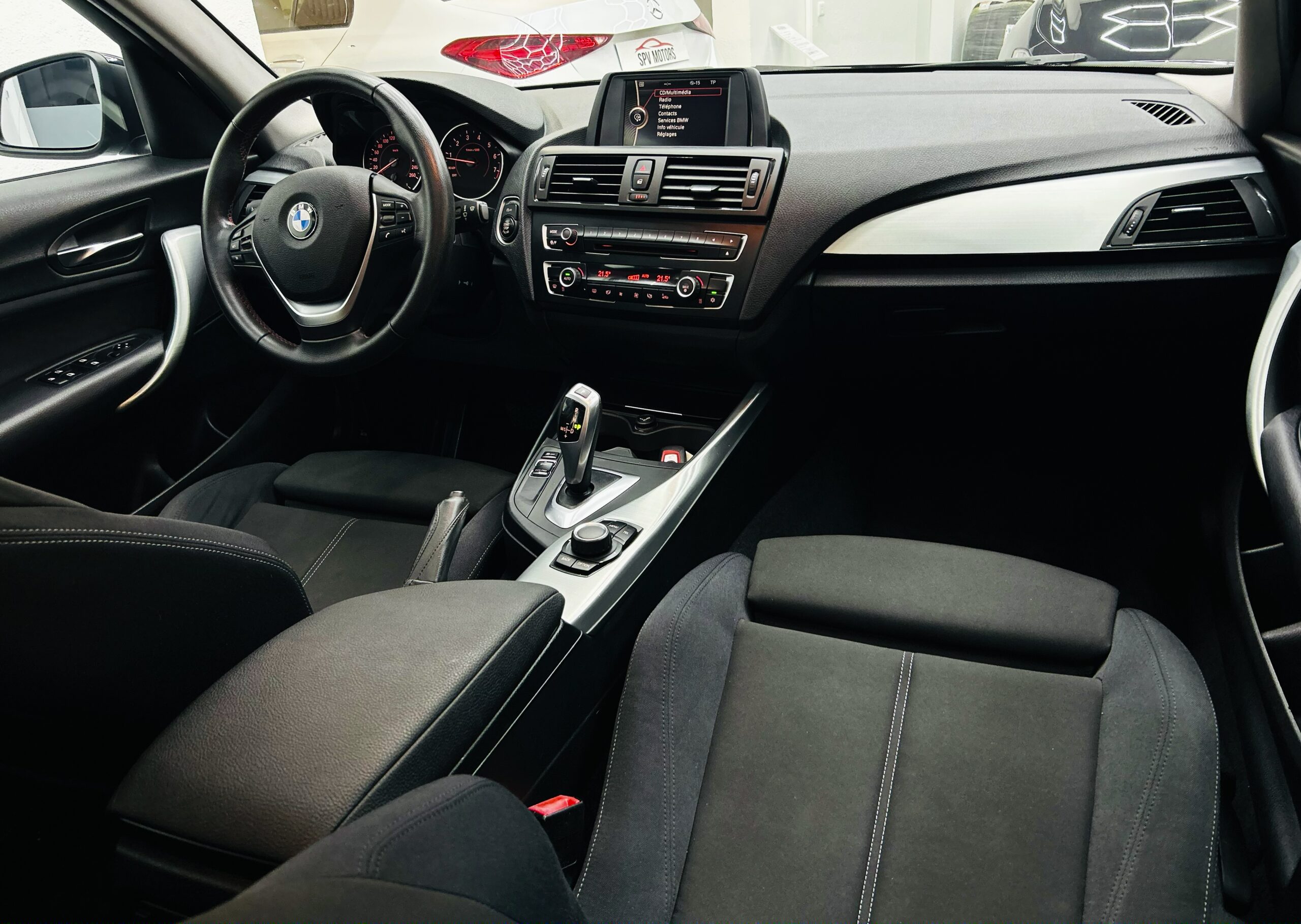 BMW SERIE 1 – Image 3